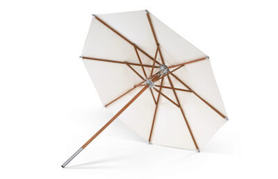 Skagerak Atlantis parasol i lys meranti polyester i str. 330 x 330 cm